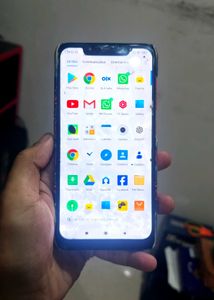Poco F1 (6GB RAM / 128  Storage) Minor Screen Spot