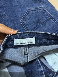 Frayed Hem Denim Shorts