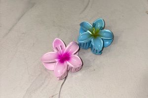 Floral Hair Claw Clip - Set of 2