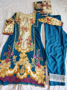 Combo Of 2 Pakistani Suits