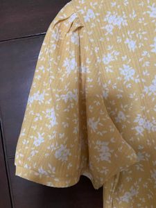 And Women’s Light Yellow Top (xl)