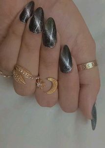 Cat Eye Nails