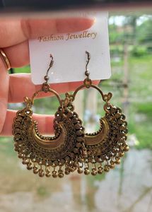 Beautiful lightweight INDO-WESTERN Earings ❣️