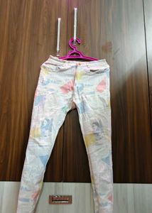 White Newspaper Print Jeggings/Jeans