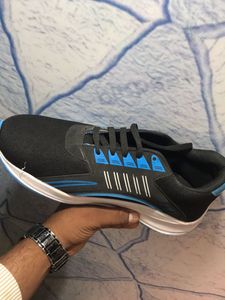 Stylish Black &amp; Blue Sports Shoes