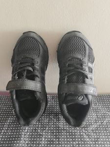 Asics Boys And Girls Velcro Running Shoes 3-5 Year