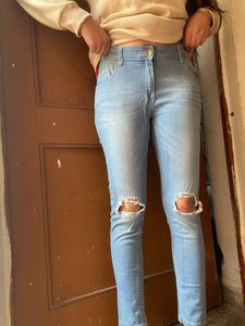 Ginger Ripped Slim Jeans