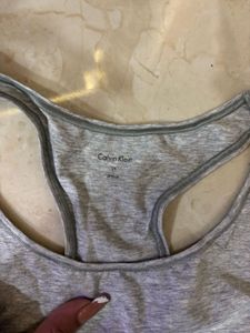 CALVIN KLEIN SPORTS BRA