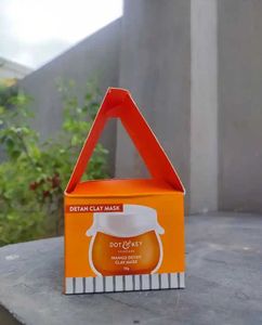 Dot &amp; Key Clay Mask