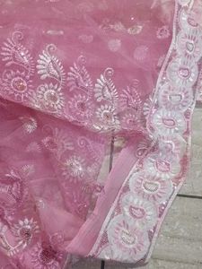 Pink &amp; White Embroidered Sarri