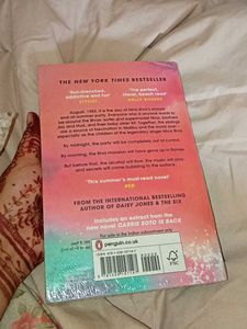 Malibu Rising by Taylor Jenkins Reid