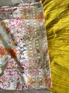 NEW Floral Print Top with Embroidery