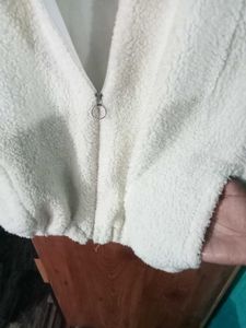 Hudi Woolen