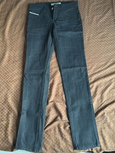 New skinny straight fit jeans