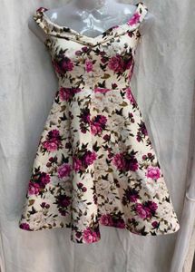 8412. Floral Off-Shoulder Fit & Flare Dress