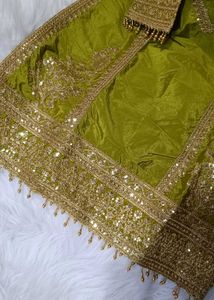 Embellished Pakistani Kurta Set