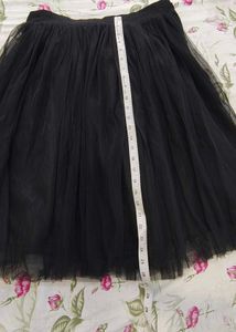 ROVING MODE Black Midi Skirt (L)