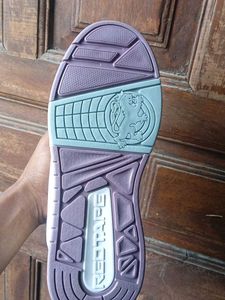 Redtape sneaker for women brand new