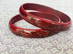 Red & Gold Bangle Set