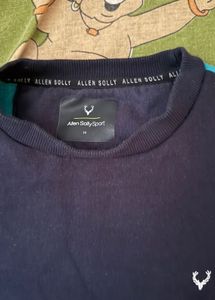 Good Condition Branded Sweatshirt