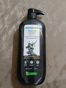 Mamaearth Charcoal Body Wash