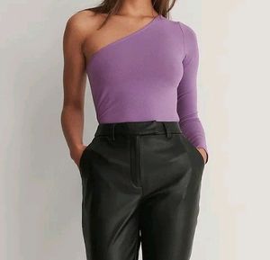 Lavender One Sided Stylish Crop Top