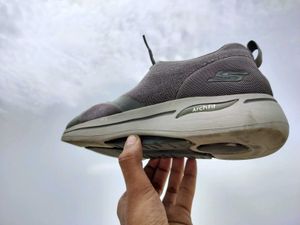 🧋OG Skechers GO WALK Arch Fit - Sky Vault