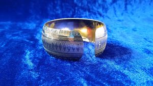 Bracelet In Gold (Kada)