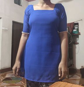Blue Short Kurti With Sleeve 1 Scrunchie Free