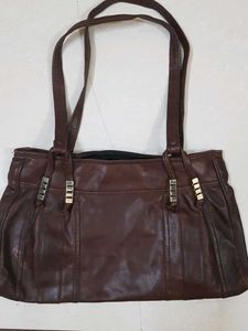 08 Handbags