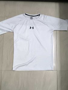 Under Armour T-Shirt
