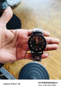 Diamond cut Analog hand Watch For men/Women
