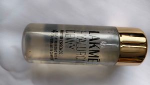 Lakme Dewy Hyaluron Serum