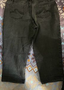 Charcoal Black Washed Capri