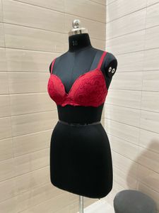 H&amp;M 38C Red Lace Bra