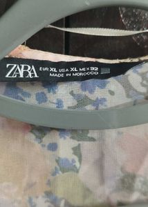 Zara Cold Shoulder Floral Top