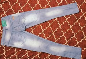 Trendy Tapered Denim Jeans – Light Blue