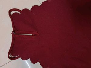 Burgundy Scallop Trim Tank