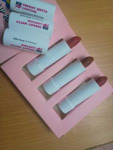 COMBO OFFER GAJRA HAIR BUN WITG LIPSTICK SET