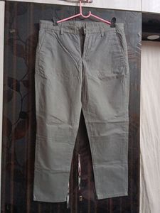 6 Trousers, Each 1000 Coins/200 Rs.