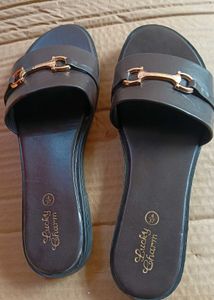 Lucky Charm Brown Slides