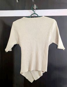 URBANIC CRISS CROSS TOP