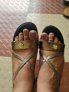 Sandals With High Hill