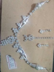 Ad Heavy Necklace