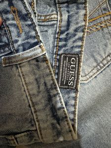 Straight fit jean 28 Waist