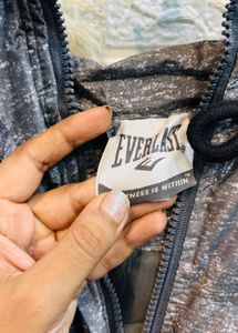 🇺🇸 Everlast Imported Puffer Jacket