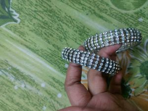 Silver Stone Bangles Set
