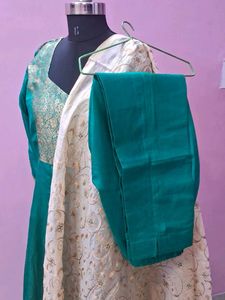 Elegant Green Kurta Set Of 3