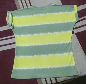 Cute Top💛💚