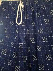 Women&#39;s Blue Flared Skirt